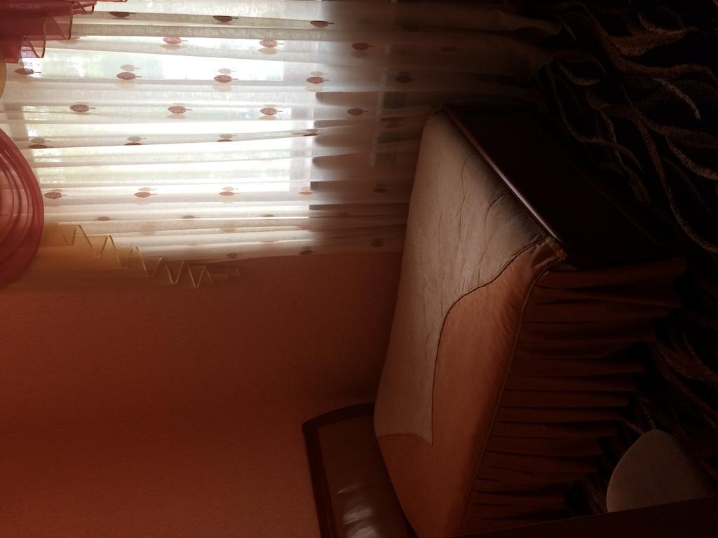 Nairi Hotel Dzjermoek Buitenkant foto