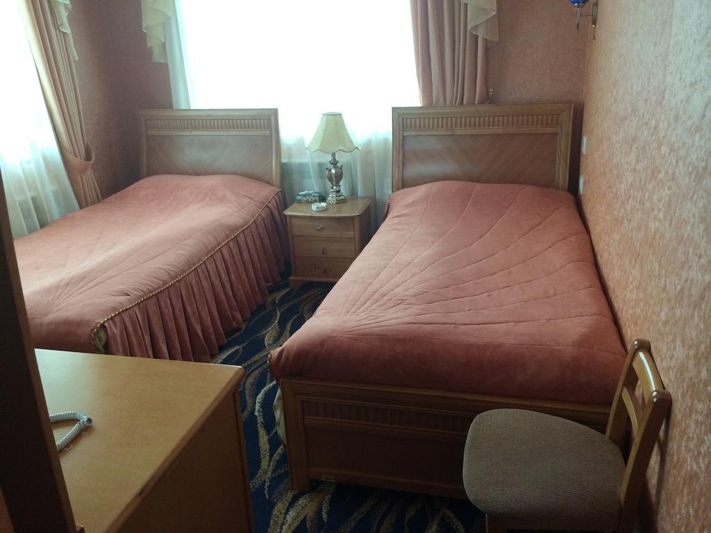 Nairi Hotel Dzjermoek Buitenkant foto