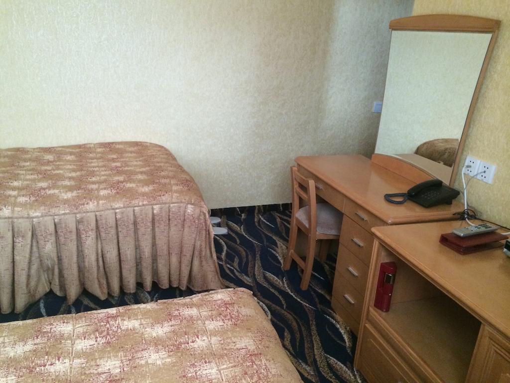 Nairi Hotel Dzjermoek Buitenkant foto