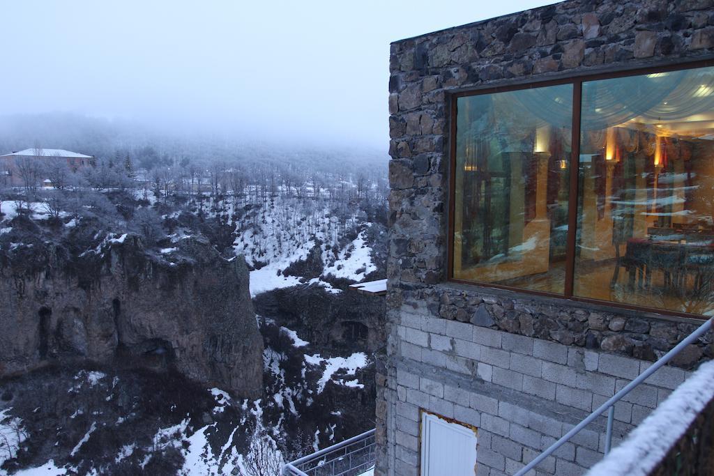 Nairi Hotel Dzjermoek Buitenkant foto