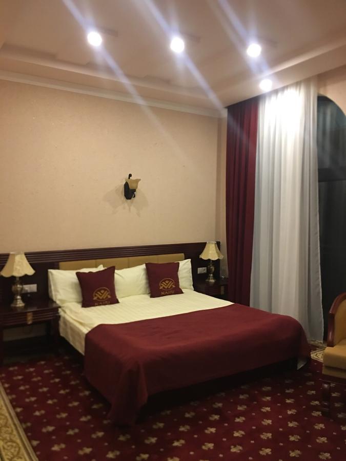 Nairi Hotel Dzjermoek Buitenkant foto
